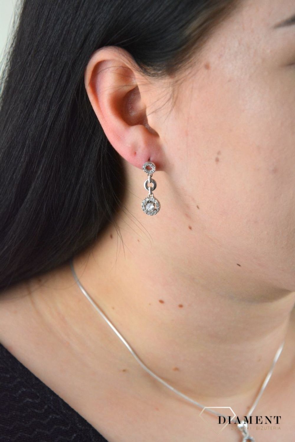 Srebrne kolczyki Apart z trzema kółkami KOLCZYKI APART 01.jpg